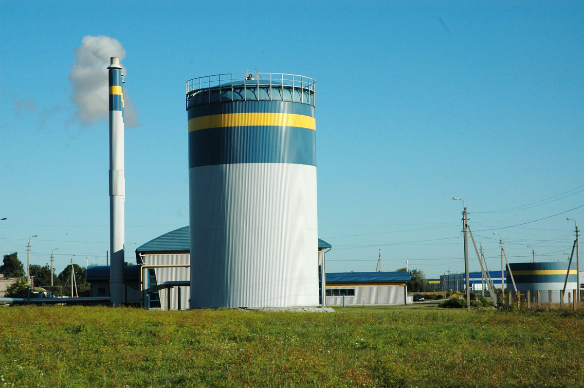 JSC Geoterma plant: A look from accumulation tank side, Klaipeda/Lithuania