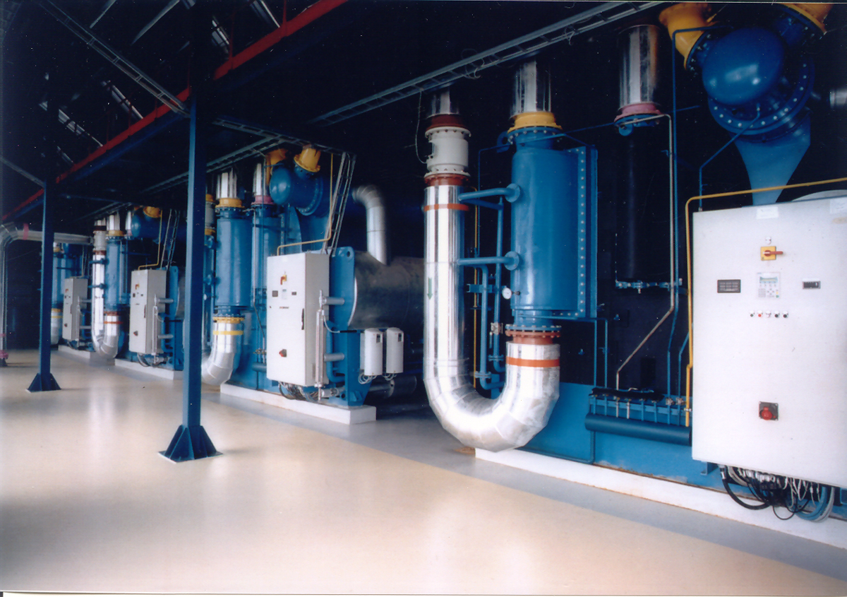 JSC Geoterma plant inside: A look at Absorbtion heat pumps, Klaipeda/Lithuania